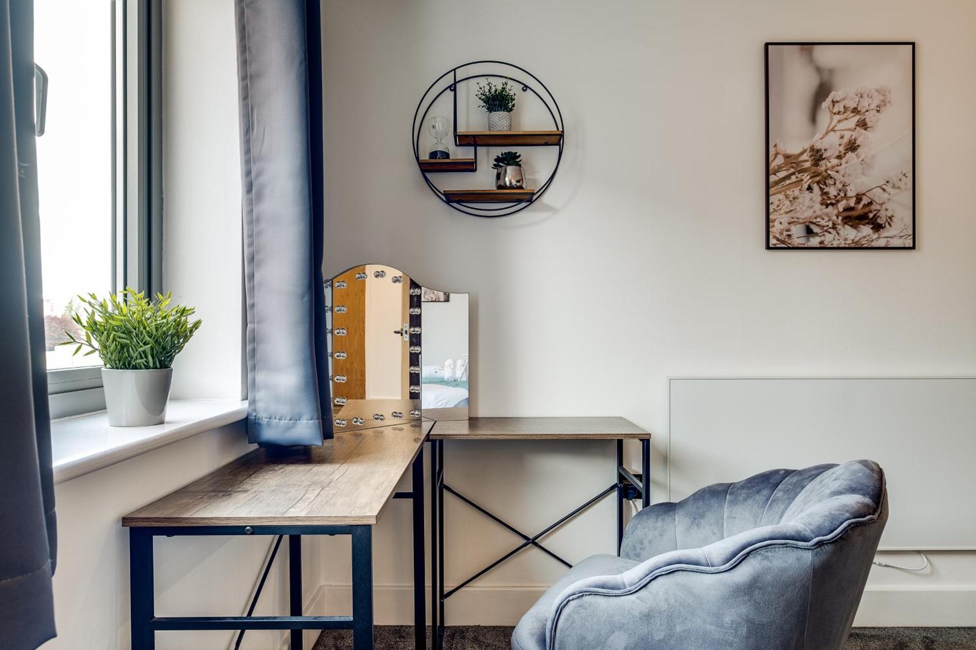 Pluxa Globe - Spacious Apartment In Jq With Parking Бирмингам Екстериор снимка
