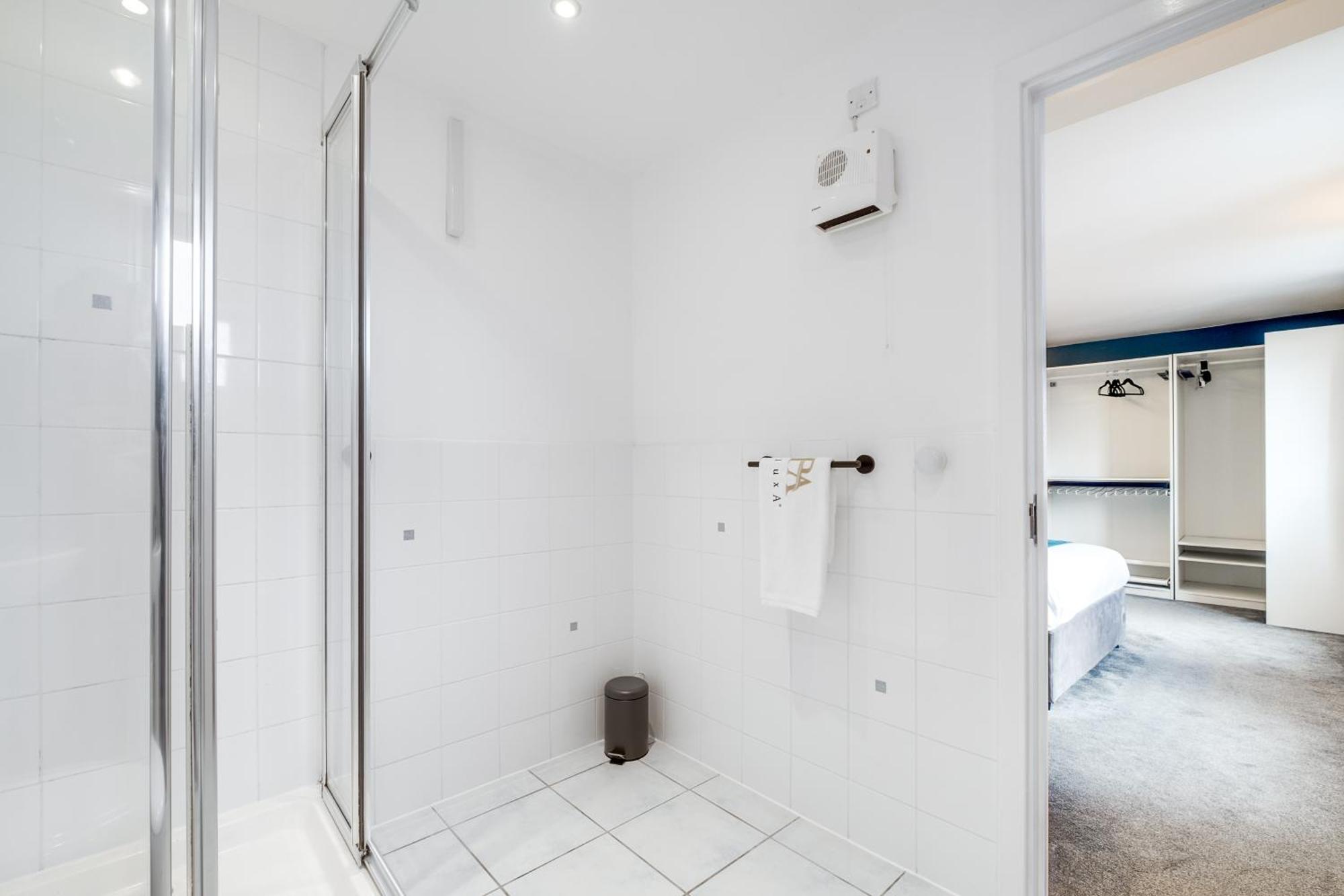 Pluxa Globe - Spacious Apartment In Jq With Parking Бирмингам Екстериор снимка