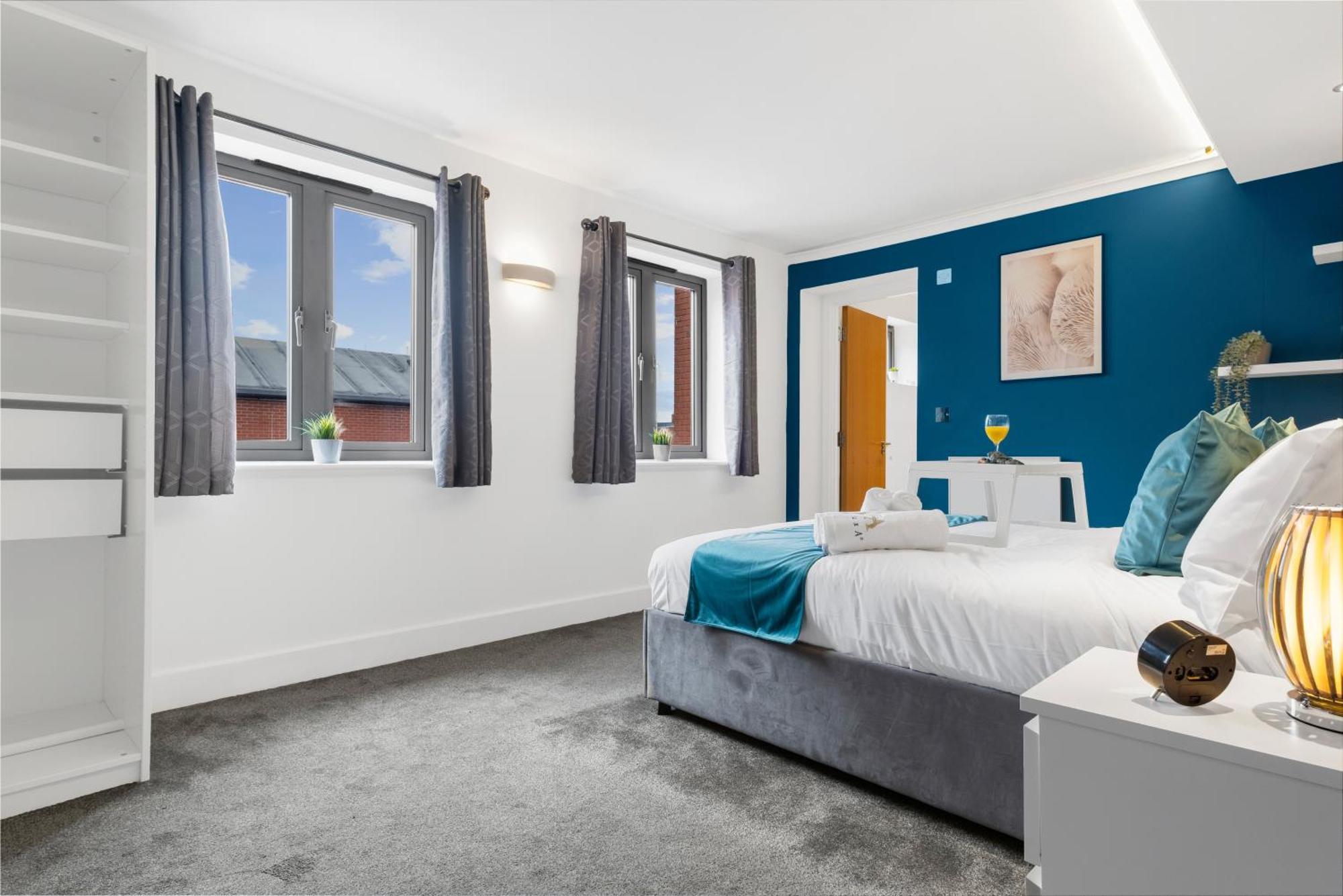 Pluxa Globe - Spacious Apartment In Jq With Parking Бирмингам Екстериор снимка